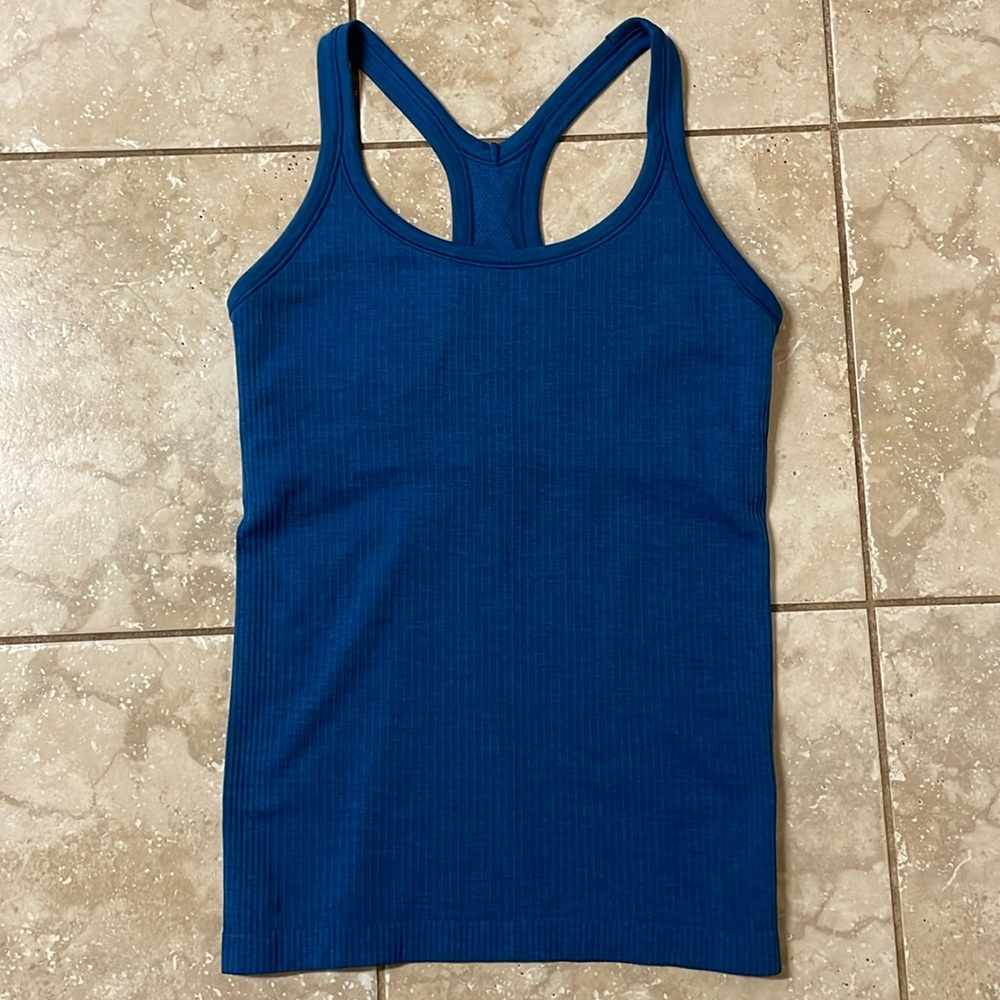 lululemon Ebb to Street tank in blue size 6
